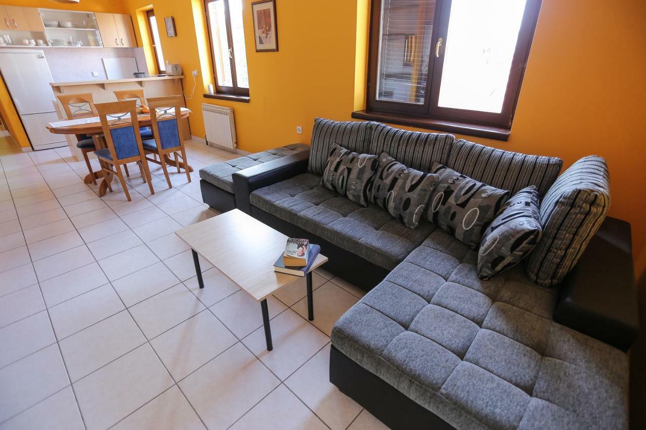 Apartment Sunny Place Пула Екстер'єр фото